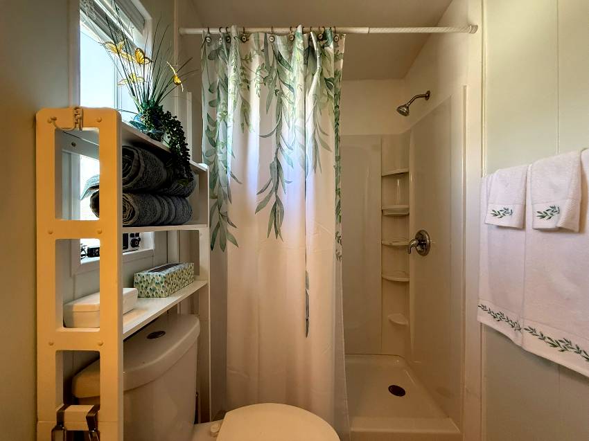 103 Juniper Trce a Parrish, FL Mobile or Manufactured Home for Sale